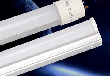 High Lumen 30W 5foot 2835 SMD 110v / 230v T8 LED Tube Lights 3000K With Isolated Driver